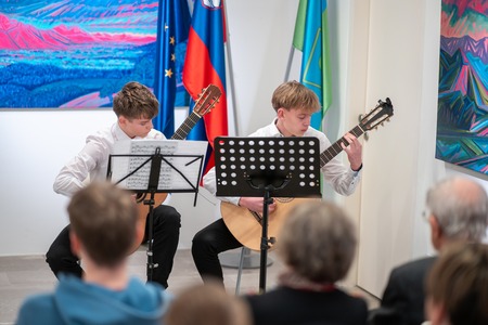 Ob slovenskem kulturnem prazniku v ravenski knjižnici (15)